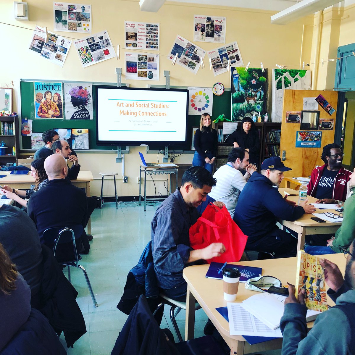 MIHSNYC's tweet image. 2 of our MIHS teachers led a workshop today on Making Connections between History &amp;amp; Art! #interdisciplinarywork #consortiumpd #jrec #nyperformancestandardsconsortium