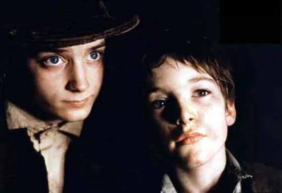 CardiffUniFILM's tweet photo. Elijah Wood is 37 today! (And I found a photo of him in Oliver Twist (1997) instead of LotR because I was going for edgy...or should I say 'Dodgey') https://t.co/unSvyOhvNk