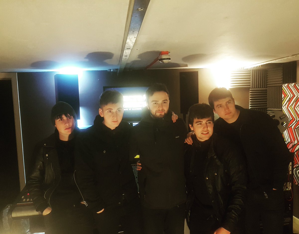 Big shout to @TheSherlocks for coming down to @ECClubBlackburn to record their track,Top set lads and a boss track,when the album drops you'd be crazy not to buy it
#music #Studio #recording #Blackburn #casuals #spzlcollection