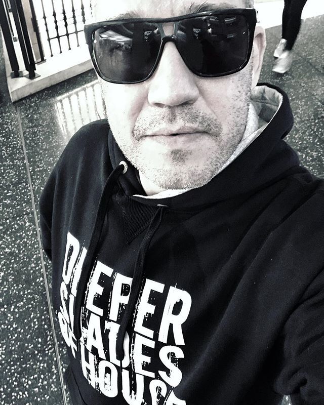LarsLB's tweet image. Limited edition Champion hoodie coming soon .. this was the very first design for #DSOH merchandise, created by my wife @katize_film .. Should I bring it back for t-shirts as well?  #larsbehrenroth #keepitdeep #dontletyourfriendslistentobadmusic #dsohmerch #deephousemerch #h…