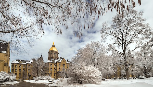 The University will close from 7 p.m. Tuesday to 1 p.m. Thursday due to severe weather. evp.nd.edu/news/notre-dam… …