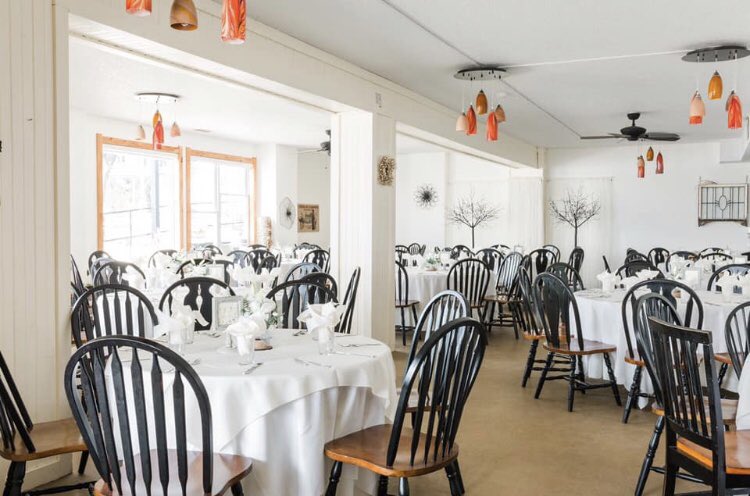 OMRPuslinchLake's tweet photo. Contest Time! GIVING AWAY a $50 Gift Certificate. All you have to do is FOLLOW US &amp; RE-TWEET this post!

Contest ends Sat. Feb 2 @ 4PM. 

There’s still time to book your private event @ Dockside. Offering FREE RENTAL during the month of Feb! Email info@oldmarina.com to book NOW! https://t.co/8MFZwSzroZ