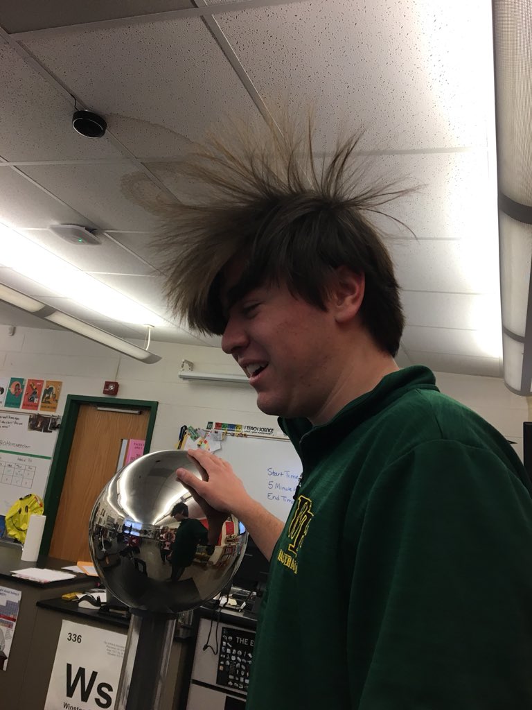 atkinswestchem's tweet image. Post-exam fun with a Van der Graaf generator! ⚡️🤓 @WSFCS_Science #expmodeldemo #WeDoScienceWell