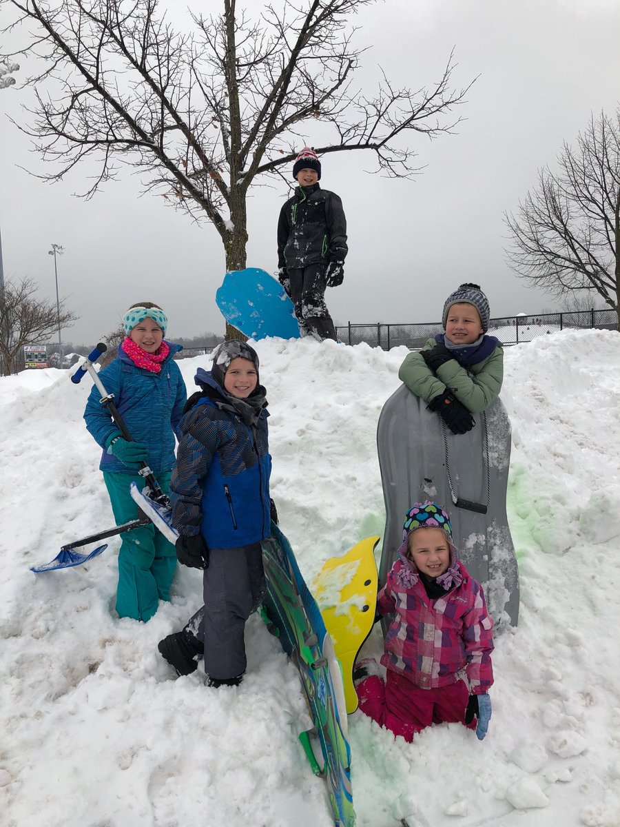 Sarah Richards tweet media