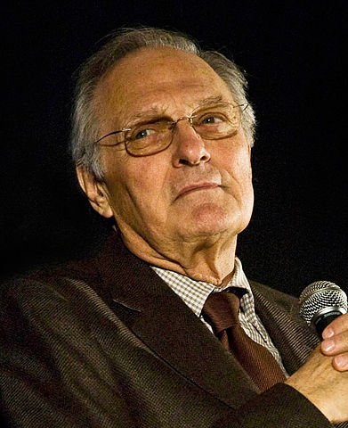 Happy birthday to Alan Alda! Today the star turns 83. 