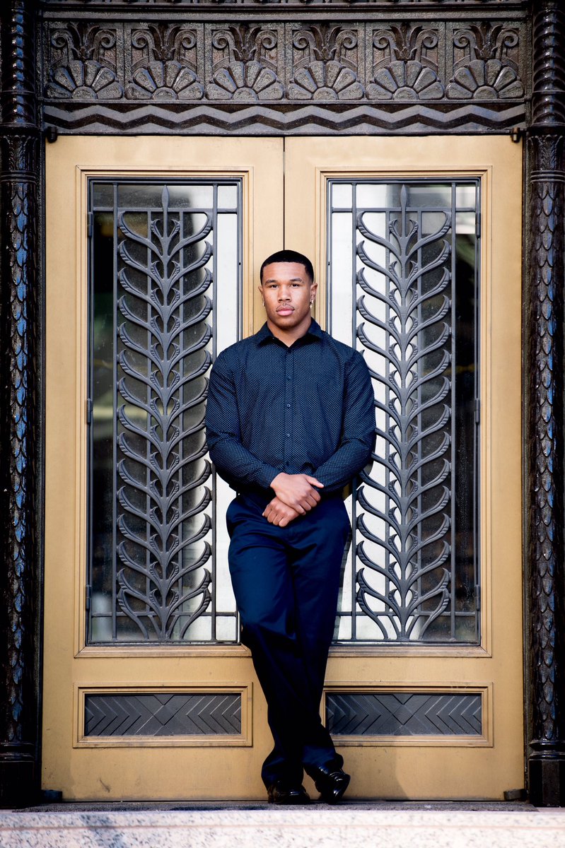 ShannonLiebroc1's tweet photo. Seriously one of the nicest kids I have ever met! Talented and humble beyond measure! Go get’m at Cal next year!! #calstar #classof2019 #seniorboys #chandlerallstar #seniorphotography https://t.co/ZPDkQrIYjX