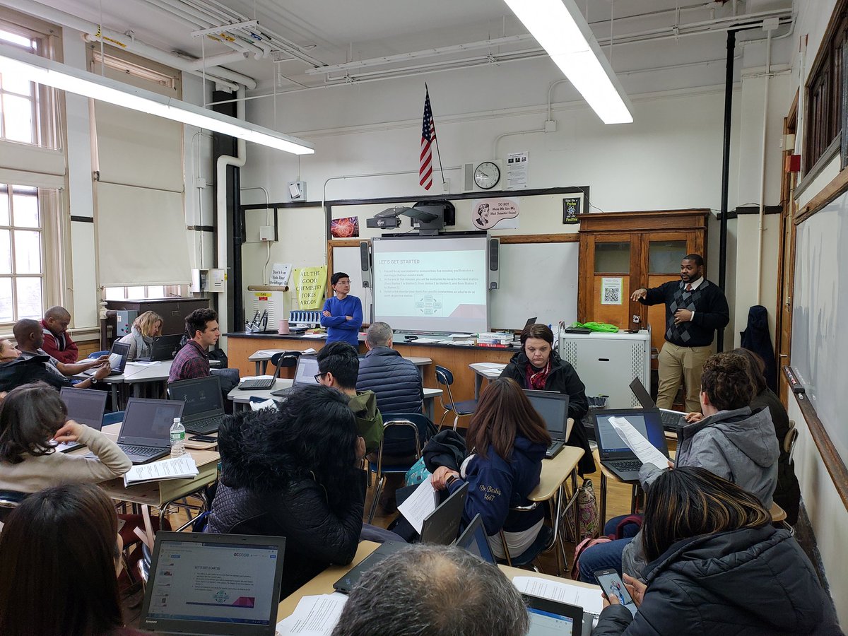 fhardart's tweet photo. Danny Rivera from East Williamsburg scholar workshoping instructional technologies and blended learning with Brooklyn North colleagues and with support from @EducateLLC. #WeAreBrooklynNorthStrong @Principal_Vega https://t.co/lHSnLCMc05