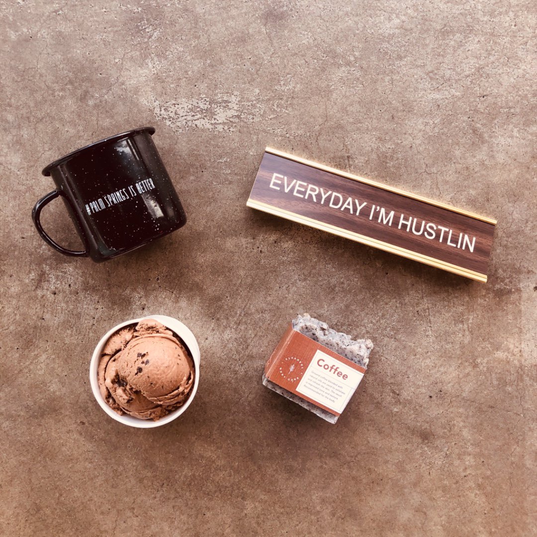 Everything you need for your Monday grind: coffee soap, coffee ice cream, coffee cup and a sprinkle of motivation for your desk. ☕️✨ #treatyourself #icecreamandshop #mondaymood #girlboss #werkwerkwerkwerkwerk #coffeelovers #coffeeicecream #icecream #workmode