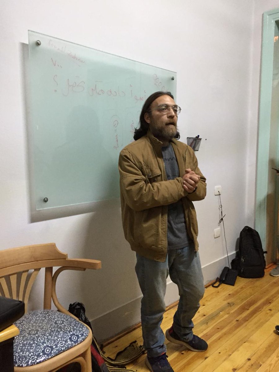 GENEgypt's tweet photo. Mr. Khaled; Marketing Manager at #OTO is explaining the idea behind the startup and how they distinguish themselves from any other English courses providers in the market!
#StartupHuddleCairo6 #GENEgypt #MCSBE https://t.co/pc71Tqj1EX
