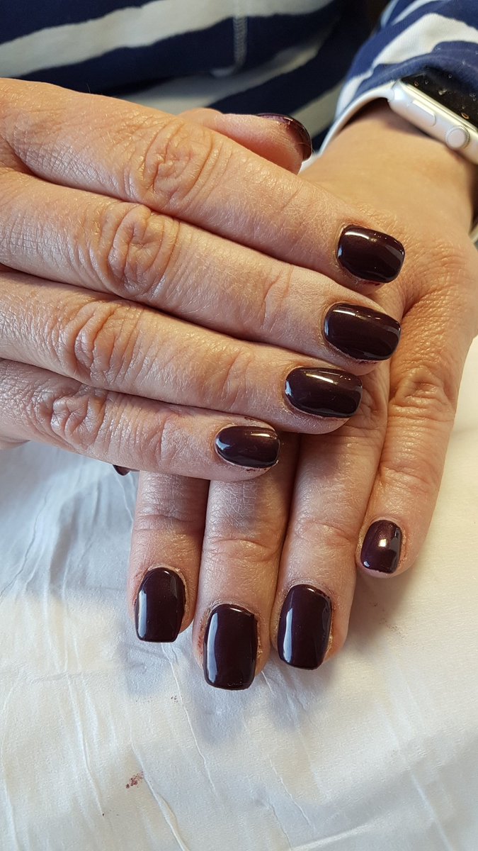 Samantha Wilson On Twitter Short Dark And Classy Burgundy