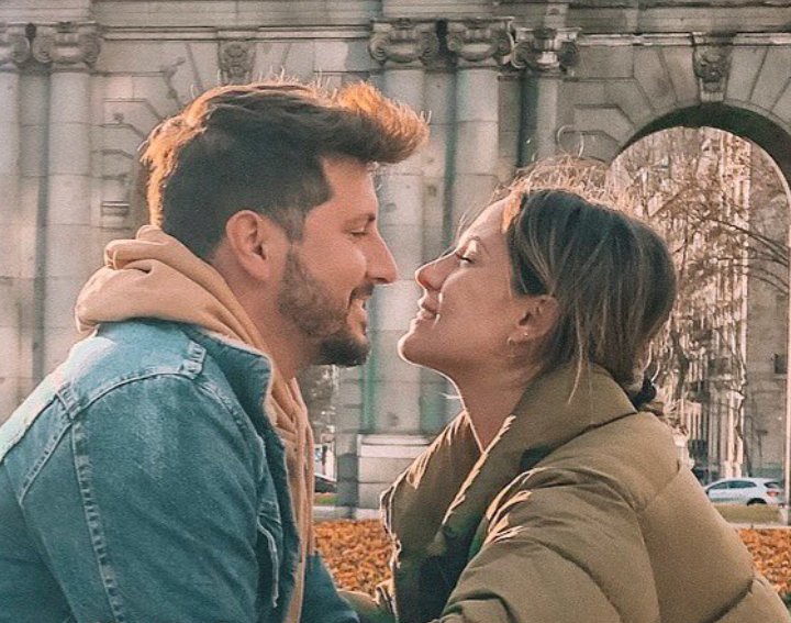 Gata_mys's tweet photo. Les sobra todo lo demas ๐๐
@susanamegan_ @Manu_LB_
#sumundo
#suamor https://t.co/3WYg22d1j1