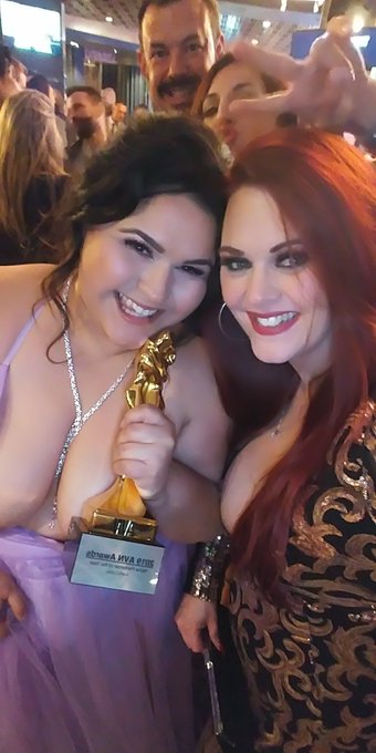 Sending the incredibly talented @karlaxxxlane a HUGE CONGRATULATIONS on her well deserved win! https://t<a class="tags" href="/tag/karlaxxxlane">@karlaxxxlane</a><a href="/tag/newprofilepic"class="tags"><span>#newprofilepic</span></a>
