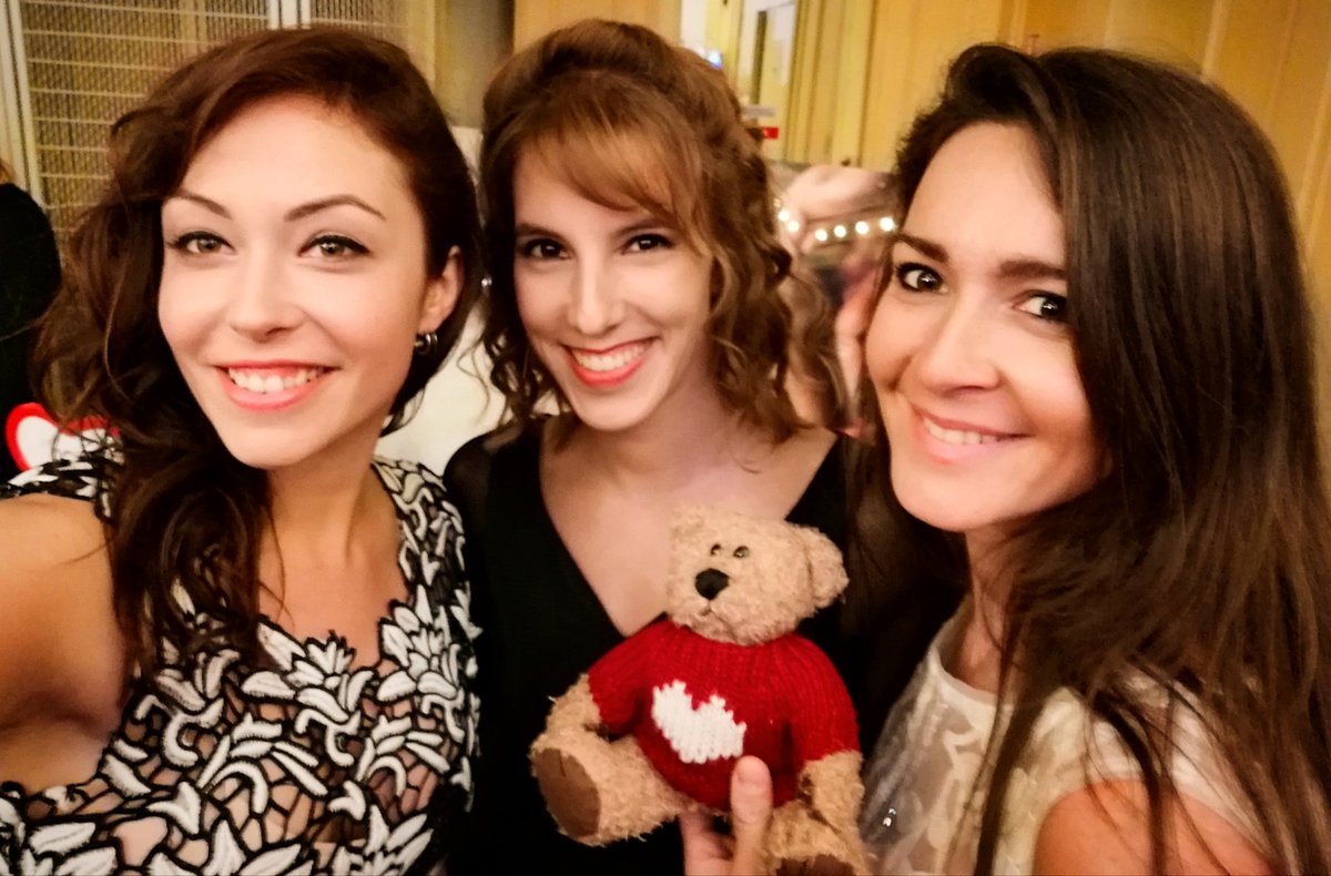 Soirée au profit de <a href="/mecenatcardiaqu/">Mécénat Chirurgie Cardiaque</a> ❤️ Bravo à cette belle association qui lutte pour apporter aux enfants du monde entier des soins chirurgicaux ❤️ Avec mes amours <a href="/leafrancoisoff/">Léa François</a> et <a href="/BoidronEmma/">Emmanuelle  Boidron</a>