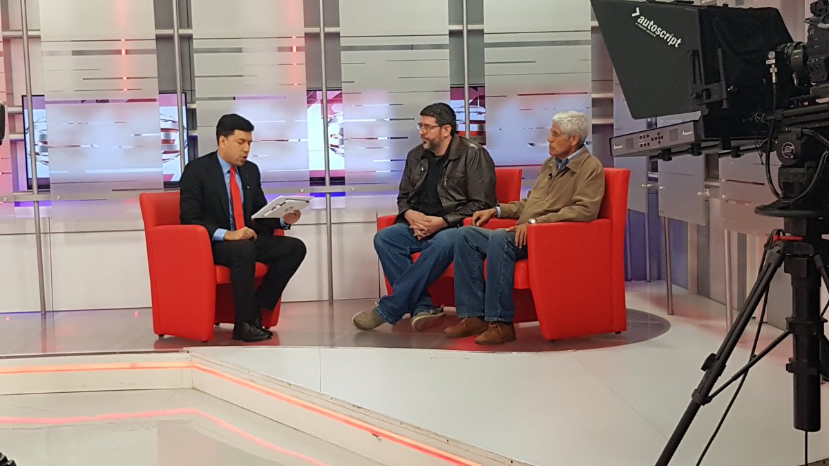 AVERPAS1's tweet photo. AVERPAS hace su primera entrevista con @Dereckb en @tecnologia_gv Hicimos un llamado a todas las empresas y usuarios de RPAS ( Drones ) a que inicien su proceso de certificación. @INAC_Venezuela @jl77montenegro @TransporteGobVe @JVGKabala @cmdtecodai @UPDRONE21 https://t.co/JPncrraiWZ