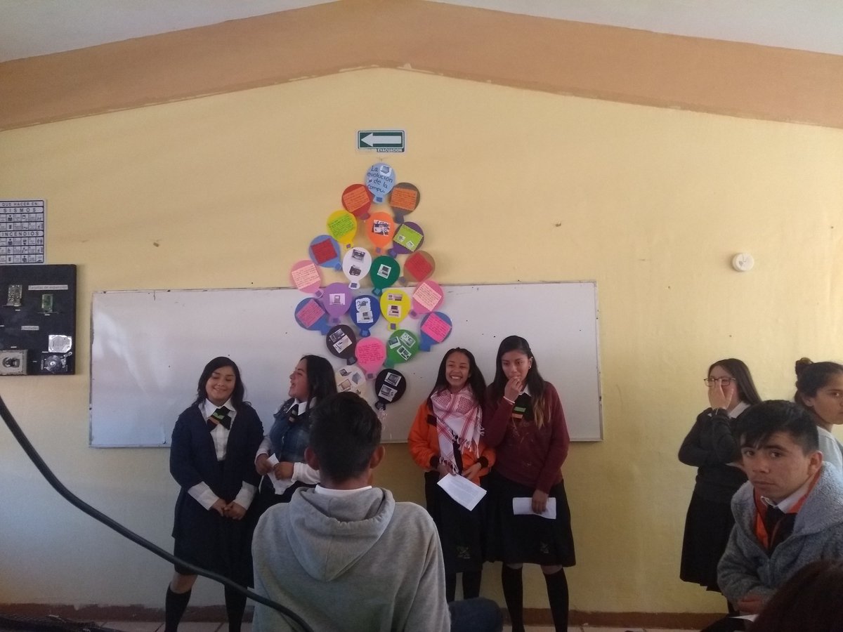 arthb1's tweet photo. Línea del tiempo #SyMEC @cecyte_HOmitlan https://t.co/HMgGSDz2qW
