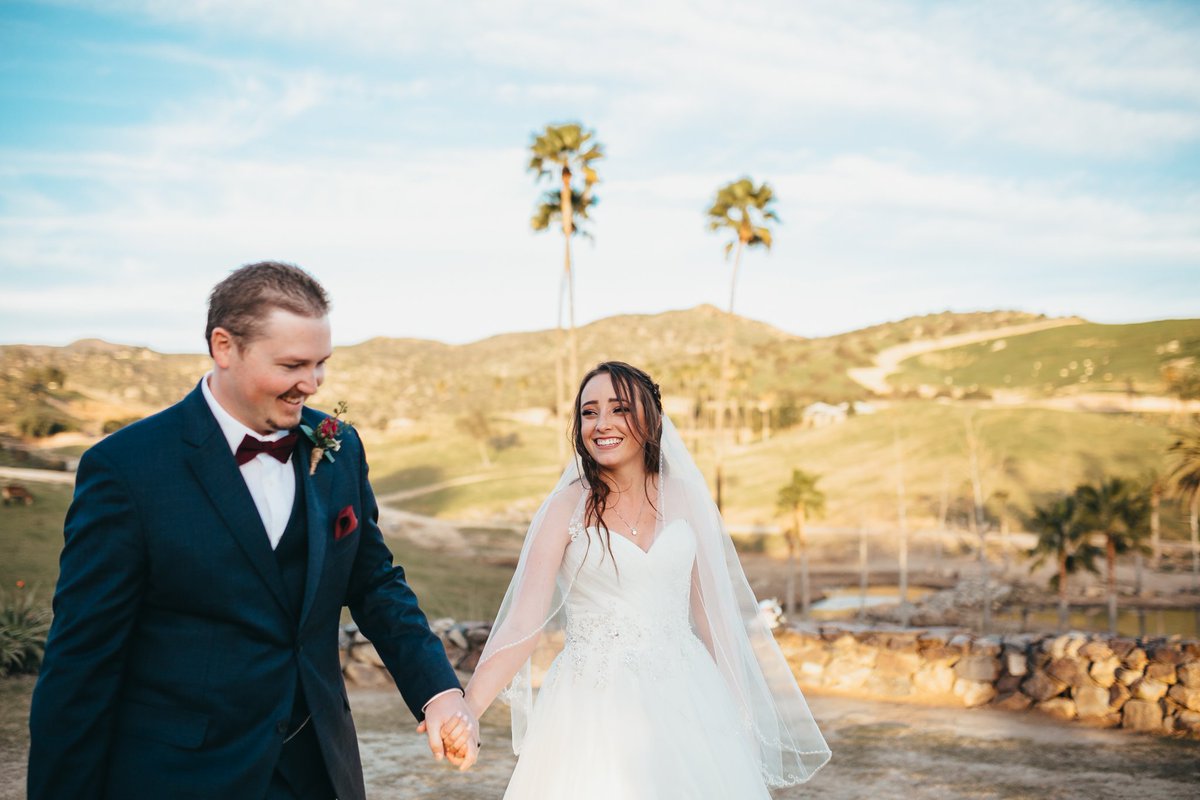 MixingTheMagic's tweet photo. What a magical day 💍💕
I got to marry my best friend 😊
I love you @TheScottVenture! You are my happily ever after 😘 https://t.co/VHYkNuJNde