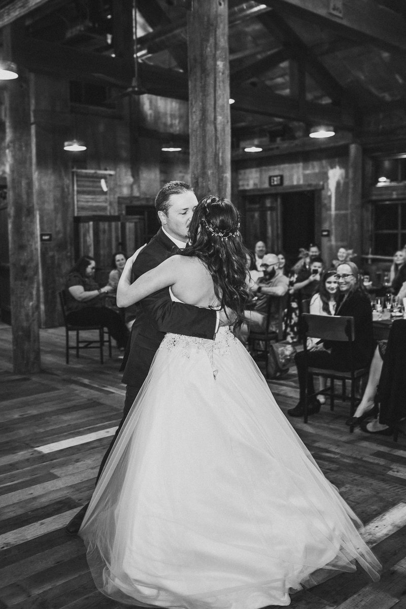 MixingTheMagic's tweet photo. What a magical day 💍💕
I got to marry my best friend 😊
I love you @TheScottVenture! You are my happily ever after 😘 https://t.co/VHYkNuJNde