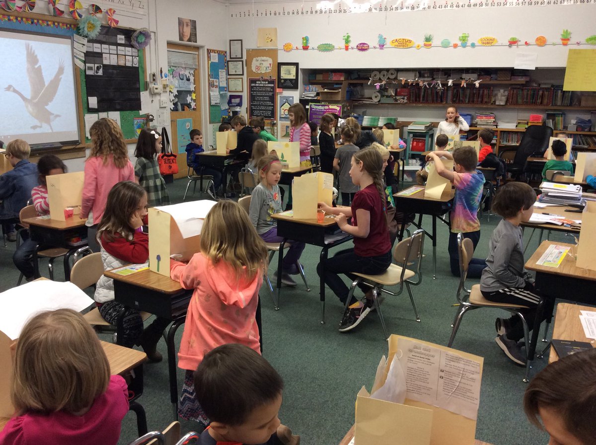 CollisterBSD's tweet photo. Mrs. Perry’s second graders put on a great show, well shows!  Readers Theater in action! #bsdpride #soarmore https://t.co/EnDi3G2orZ