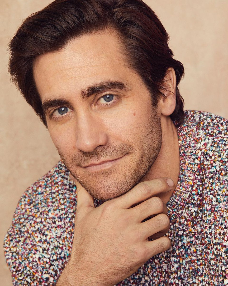 GyllenhaaIFans's tweet photo. The most handsome man on earth. Period. https://t.co/kAAsa1dq7E