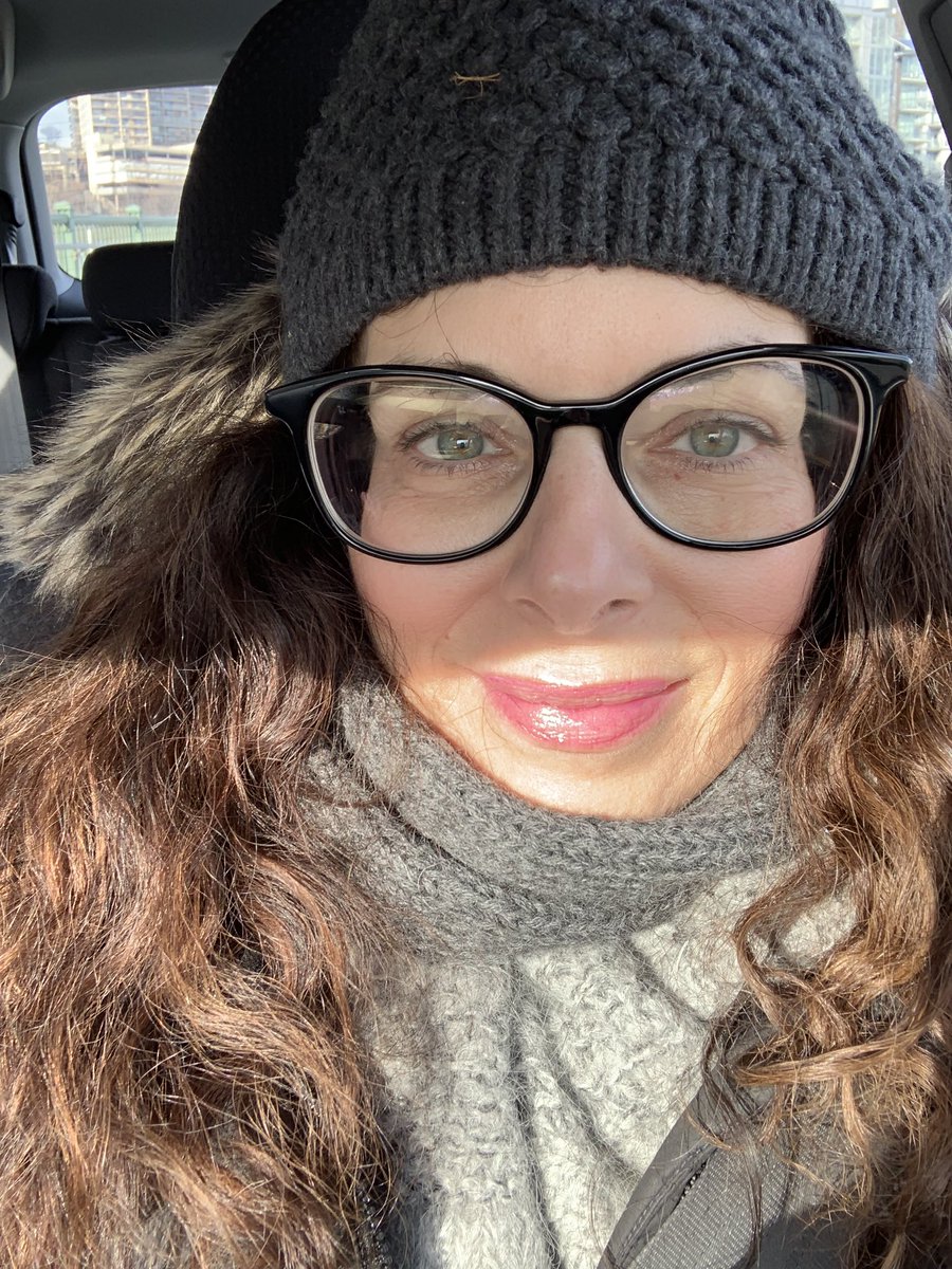 the_marabee's tweet photo. Rosy and toasty today #Ikeepwarm ☀️#dontlikewinter ❄️ #mymonday https://t.co/7S48tuUfUI