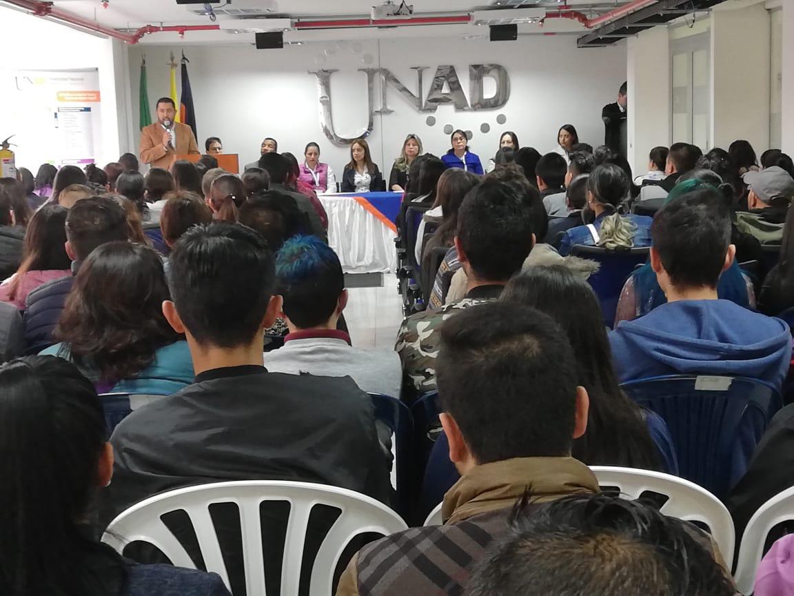 UniversidadUNAD's tweet photo. ¡Damos la bienvenida a los nuevos estudiantes Unadistas y les deseamos éxitos en su periodo académico 🎊🎉🎉
➡️Si eres estudiante nuevo y aún no has asistido a tu inducción, participa hasta el 2 de febrero.
✅Inscríbete aquí: https://t.co/gTwdpusCaP https://t.co/KKFVsBbIPg