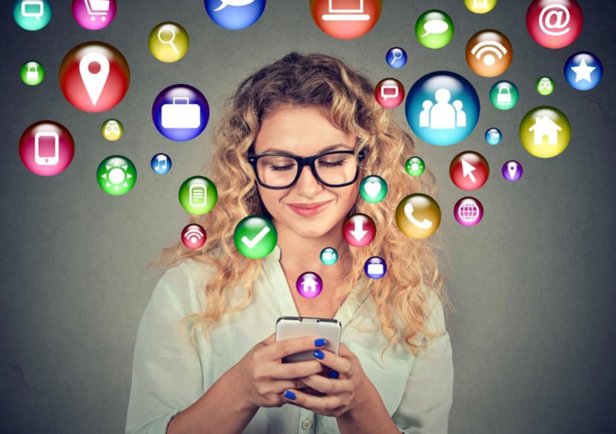 Facebook Confirms Plans to Integrate Messaging Services on Facebook, Instagram and WhatsApp
#TheMoreYouKnow #SocialMediaPlans

bit.ly/2RlsSBm