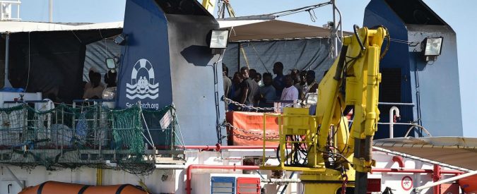 47 on board.
13 unaccompanied minors.
10 days at sea.
No port authorized to receive them.

<a href="/UNICEF_Italia/">UNICEF Italia</a> <a href="/UNHCRItalia/">UNHCR Italia</a> <a href="/OIMItalia/">OIM Mediterraneo 🇺🇳</a> jointly appeal for a quick humanitarian solution for #SeaWatch <a href="/SeaWatchItaly/">Sea-Watch Italy</a> #AChildIsAChild