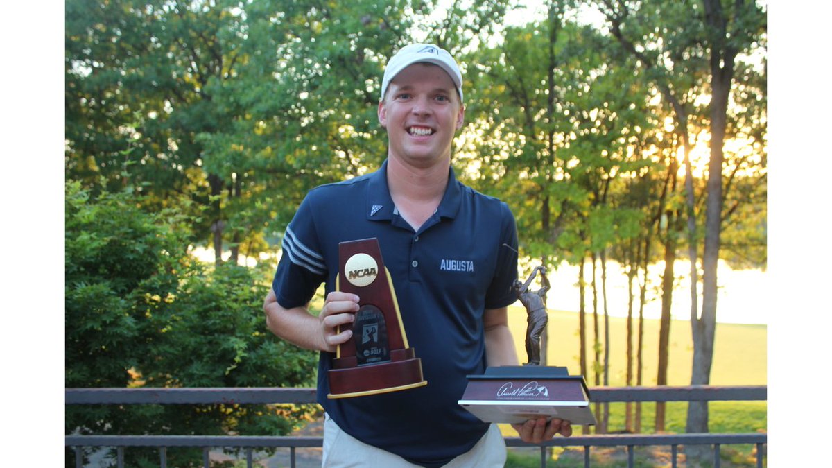 MedalistMgmt's tweet photo. Congratulations to our client Broc Everett as he just received an exemption to play in the @PGATOUR event next week at Pebble Beach!  Broc was the 2018 NCAA Individual Champion.  @Brocandroll10 @attproam #medalistclients https://t.co/ARUy5Ck7Mz