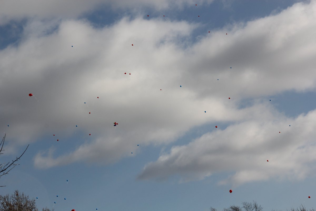 kclinc's tweet photo. LINC and Ingels Elementary celebrate the 2nd annual Dominic's Day honoring the life of 9-year-old shooting victim Dominic Young Jr. @HMC1Proud @HMC1MeYouUs #dominicsday https://t.co/x3NTOAAn1Z