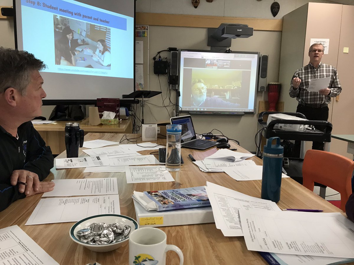 SPGunson's tweet image. Engaged learning with Damian Cooper in sd91. “Give yourself permission to be challenged and to be uncomfortable” Wise words promoting educational change. #@sd91bc #Reading #assessmentforlearning #peerfeedback #bced #literacy #educators