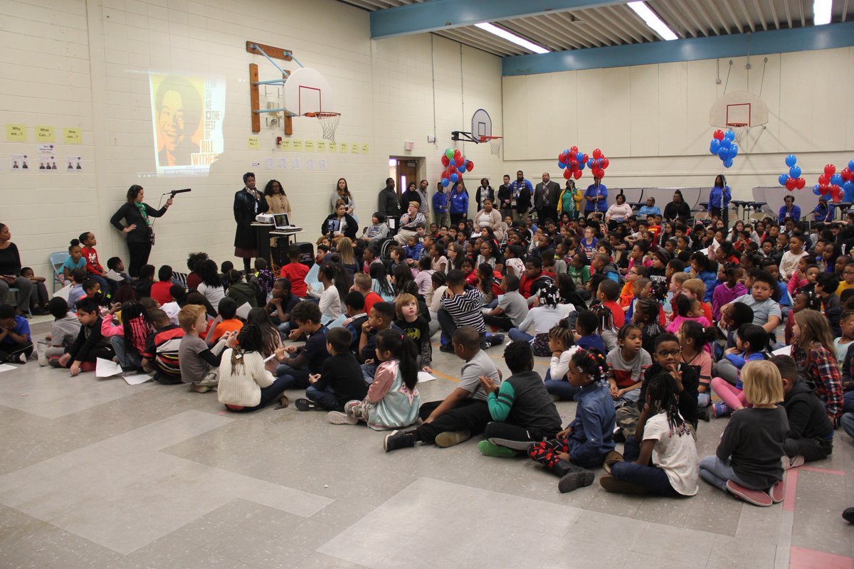 kclinc's tweet photo. LINC and Ingels Elementary celebrate the 2nd annual Dominic's Day honoring the life of 9-year-old shooting victim Dominic Young Jr. @HMC1Proud @HMC1MeYouUs #dominicsday https://t.co/x3NTOAAn1Z