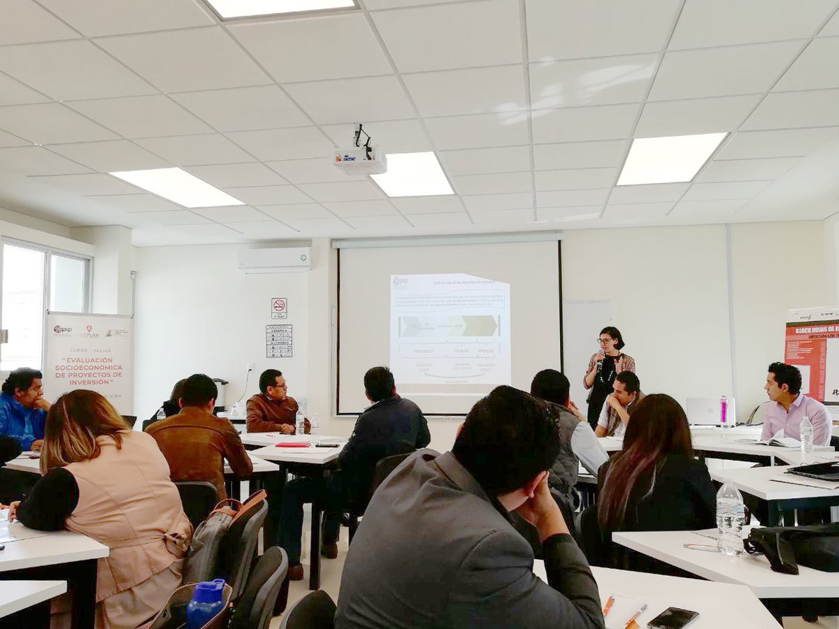 IMEPLAN_Puebla's tweet photo. @IMEPLAN_Puebla en coordinación con el #CEPEP @SHCP_mx organizan en el @IAP_Puebla el curso-taller “Evaluación Socioeconómica de Proyectos de Inversión” para funcionarios de las #ZonasMetropolitanasPue y #ZMPT Bienvenidos @SnAndresOficial @GobiernoCholula #MetrópoliColaborativa https://t.co/1yTxvIgRxu