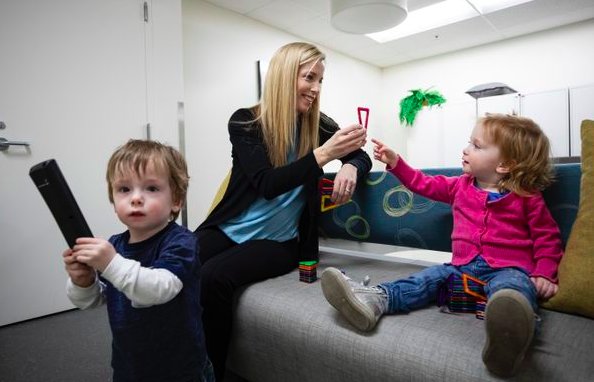 cicoglobal's tweet photo. https://t.co/X5vJQkASdO. #CICO #CANADA / Topic / #Youth #Consumerism / #Ethics: #Study links #excessive #screen #time to #developmental #delays in #children. Written by #WENCY #LEUNG. Read more: https://t.co/Z8nS9WK0Ur. #CICO. https://t.co/iIPnlOxhUd