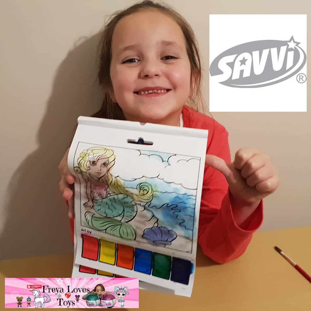 FreyaLovesGamin's tweet photo. Had fun this evening with my @savvifun magic paint posters. Fun to paint & no mess๐๐๐๐
.
#freyalovestoys #savvi #savvifun #colouring #glitter #art #thankyou #artandcraft #art #paint #painting #influencer2019 #influencer #kidtuber #nomess #magicpaintposters #magic #magicpaint https://t.co/jwp6gZi36V