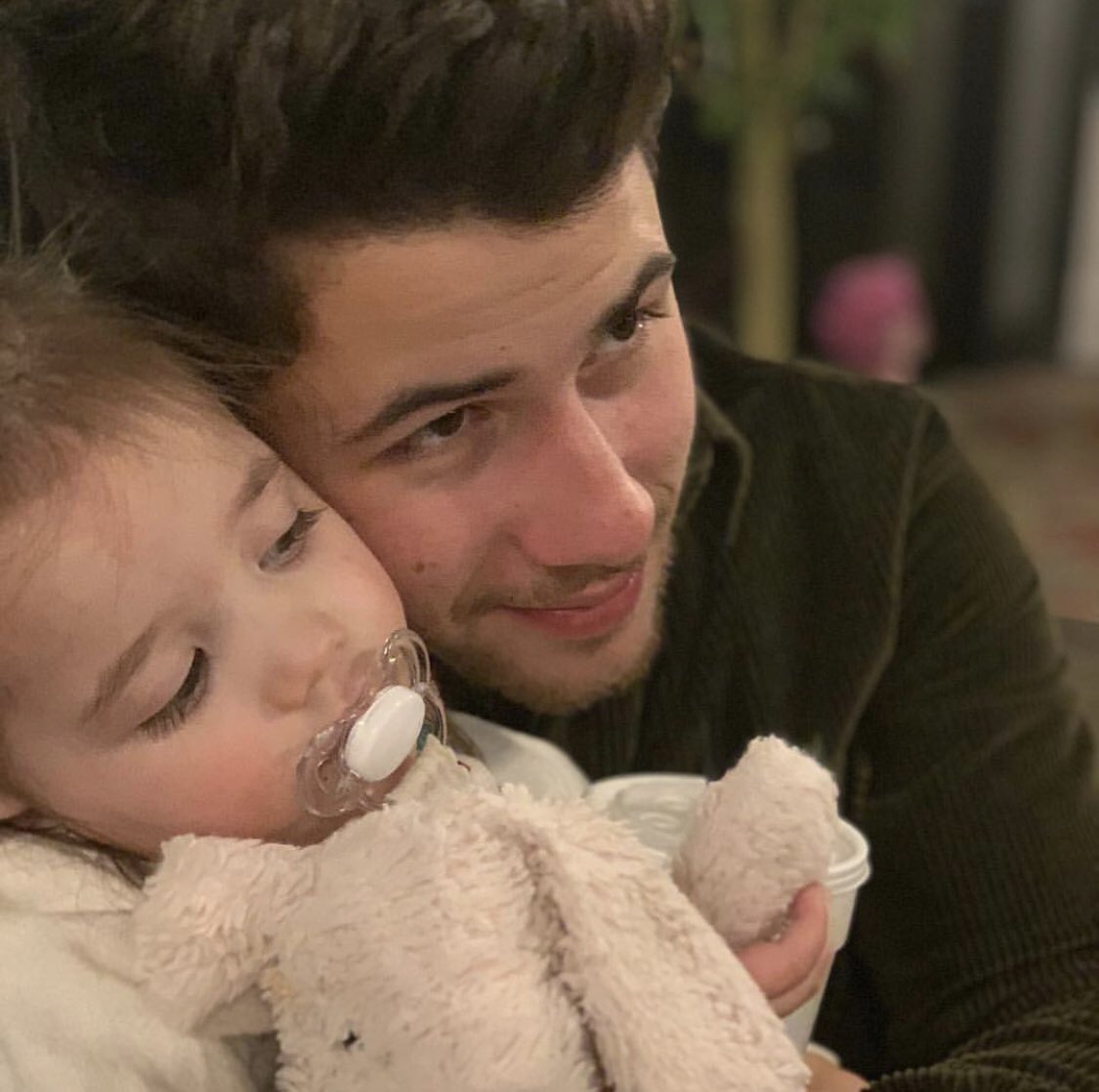 DailyNickJonas's tweet photo. cutest uncle in the world. https://t.co/c9XUEsNJPp