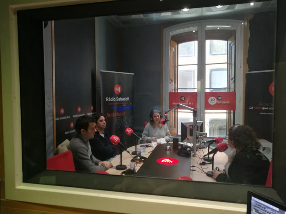 dECOmunicacio's tweet photo. Els #xefs #KecoMartínezAnglès del #restaurant @ElCeldelesOques de #Terrassa i #JosepMariaVillagrasa del @canfeu de #Sabadell han anat al programa #AlMatí de @RadioSabadell a explicar com cuines les #favetes                                       📟https://t.co/nU7WHSw7xV https://t.co/e5Omo1Nfxg