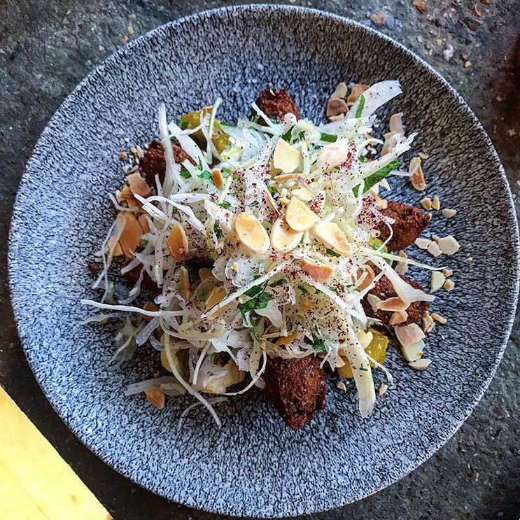 EatLeBab's tweet photo. Falafel salad at #LeBab 👌 https://t.co/Pln5RxxmpW