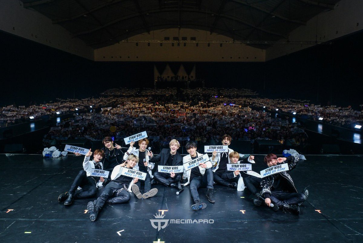 Stray kids в москве 2019. группа stray kids на сцене. Stray kids в москве 2019. афиша концерта stray kids. Stray kids билеты на концерт в москве.