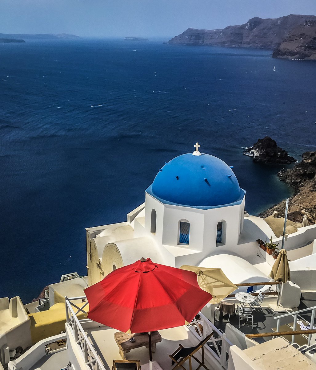 PhonetographyT's tweet photo. Chaos &amp; color contrasts...
.
#mobile_photography_ #iphoneographer #phonephotography  #iphonephotography #iphonetography #iphonetographytours  #phonetographytours #phonephotographer #phonephotos #Santorini #Greece    #travelphotography  #summer #mobilephoto #worldmobilephotography https://t.co/jafEmOSsfJ