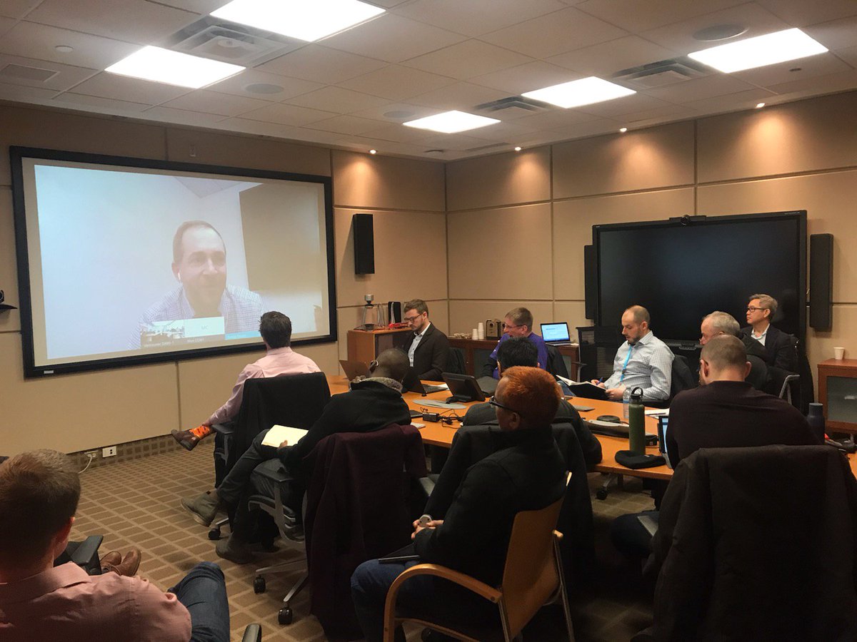PlatformCalgary's tweet photo. Great #tti session today with @GreggoryGarrett @TELUSBusiness in #yyc and #yvr. Check out his book, Competing in the Connecting World. https://t.co/HqjYuCFn1v
