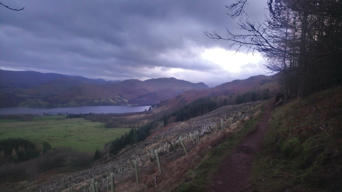JCorfe_OBT's tweet photo. Moody fell run tonight waiting for the snow to come #WinterIsComing #getoutside https://t.co/jBCWt2xJeO