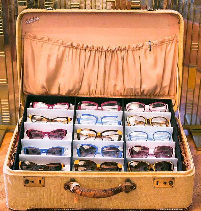 bex_spex's tweet photo. Let me show you my wares. Schedule an appointment to view my collection today! #bexspex #frames #glasses #glassesgirl #glasseslife #glassessquad #luxuryeyewear #colorful #fashionforward #sanfrancisco #eyewear #eyewearstyle #eyewearaddict #vintagestyle #s… https://t.co/625P4pw1Tk https://t.co/FJhEZUYV4h