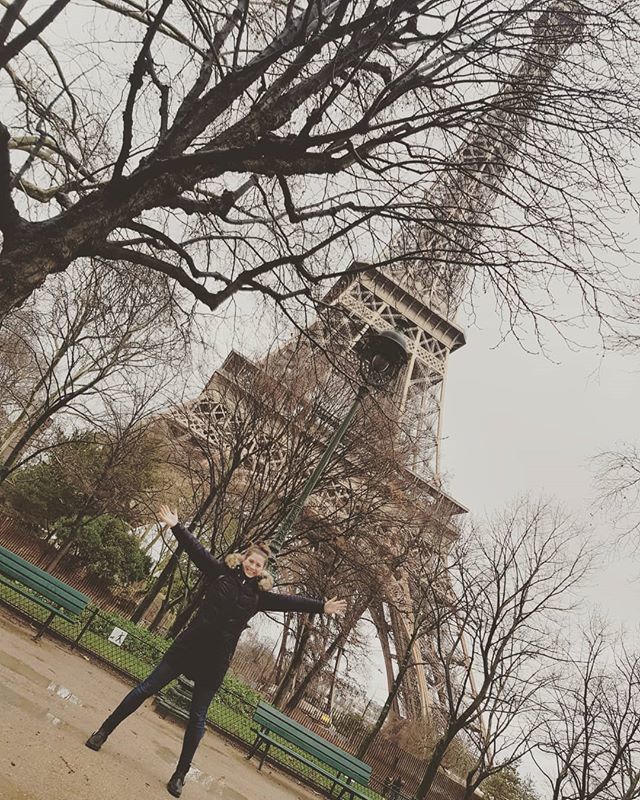 P A R I S...is always a good idea! A wet but wonderful weekend filled with a lot of laughs, alot of wine and cheese and some pretty special people - parfait! 🗼🇫🇷🍷🧀👌
.
.
.
#parisisalwaysagoodidea #aweekendinparis #weekendaway #mumontheloose #mumonholi… bit.ly/2UqkbYG