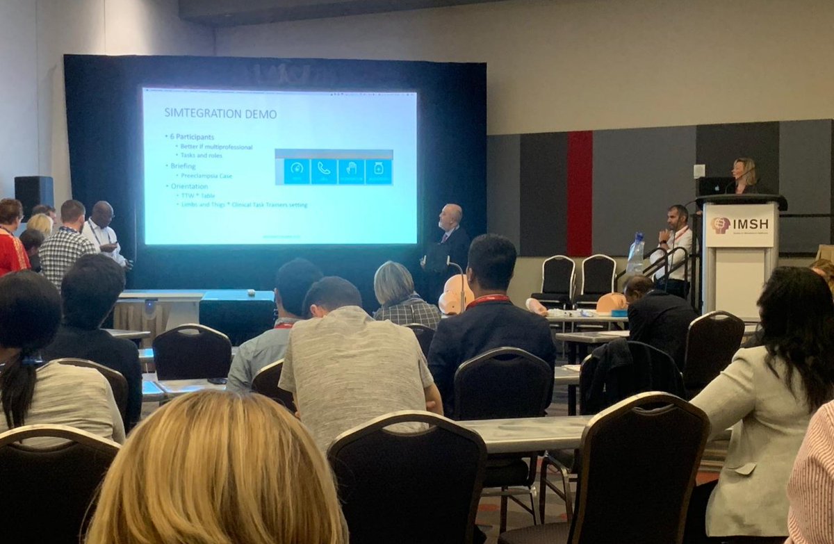 Simulacion_Medi's tweet photo. Representación española 🇪🇸 en #IMSH2019! Estamos con el Dr. Óscar Martínez que presenta  #SIMTEGRATION #Spain  #BodyInteract #LimbsAndThings https://t.co/zQDWuQxTIQ