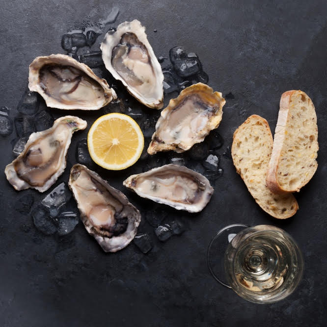 Love is in the air! Treat yourself &amp; your Valentine to oysters &amp; wine at our Estate Vineyard Tasting Room from 12pm-4pm on February 9th &amp; 10th.