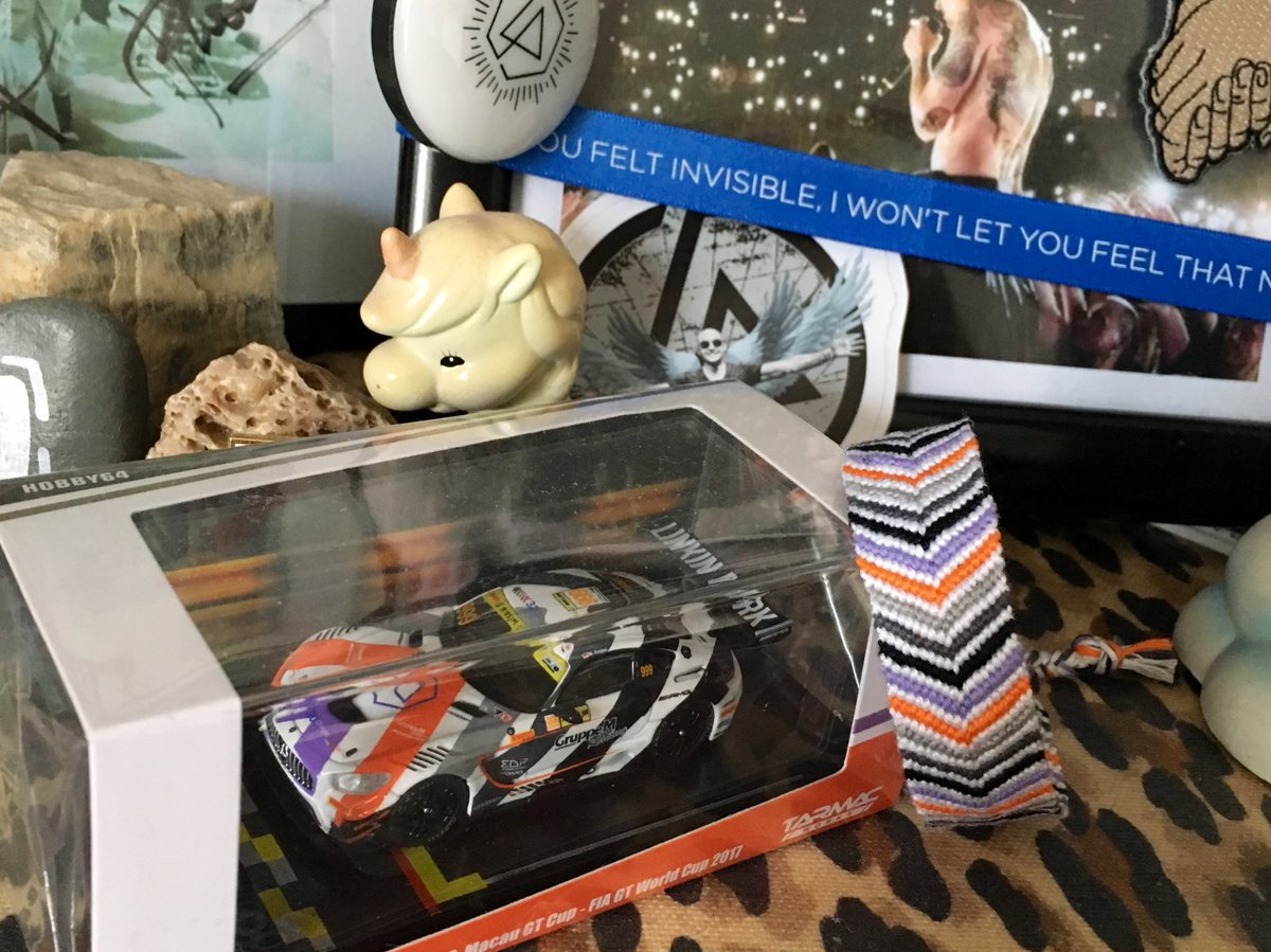 _LinkinBert's tweet image. Bracelet inspired by the #320ChangesDirection race car complete 💗