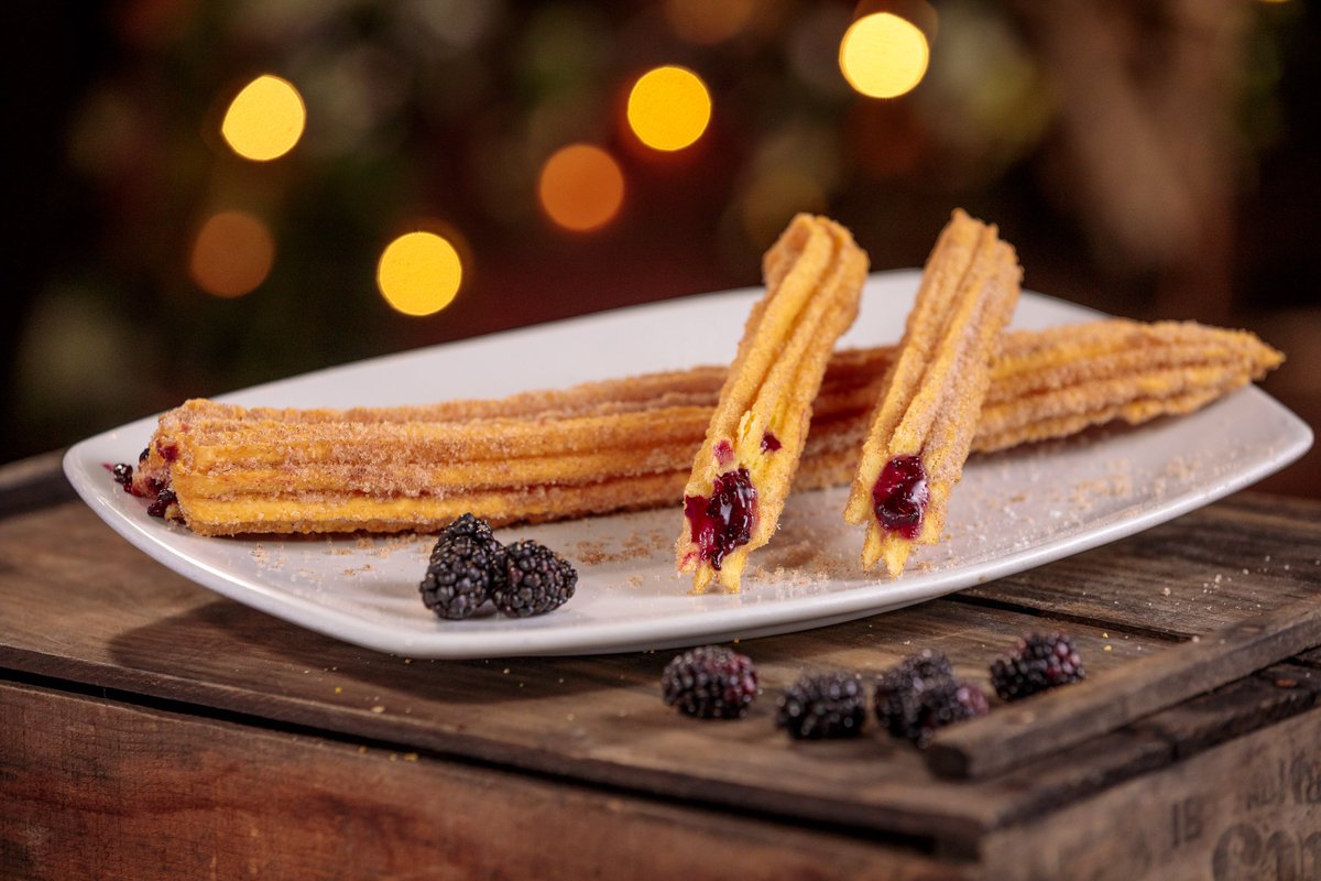 knotts's tweet photo. How do you measure a year at Knott's?
In berries, in coasters,
In laughter and screams on HangTime
In bandits, in churros
In Snoopy hugs for life
How about Fun?
#SeasonsOfFun https://t.co/dcK3K6S5F6