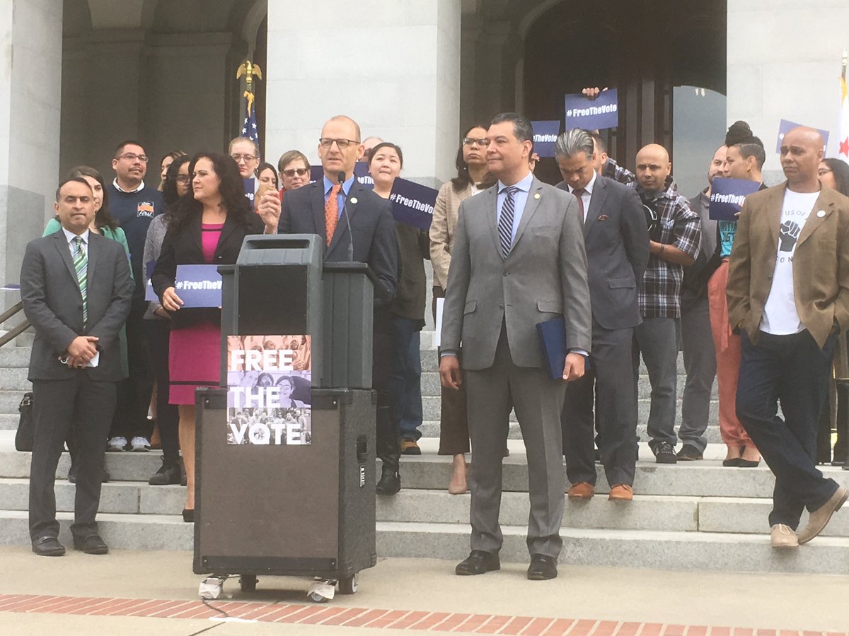 mrtnz16's tweet photo. ACA 6 "Free the Vote Act" would restore voting rights for 48,600 Californians on parole who are currently barred from voting in fed, state &amp; local elections. Democratic measure would put issue on ballot as initiative in 2020. #FreeTheVote
@KPFANews https://t.co/GSqMgLFxny https://t.co/h4mAJ2Fa9Q