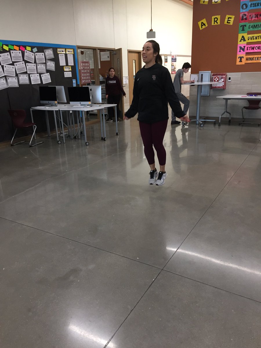 dsmathquilter's tweet photo. @CoachShroyer 2nd annual jump rope contest to learn about Mean Absolute Deviation. Teachers had the best average but not the best MAD. Me: 94 jumps in 1 minute! #SSMSyr2 #ssmsmath #needoxygen #jumpMAD #IAMDSISD https://t.co/ihoi4AOaMM