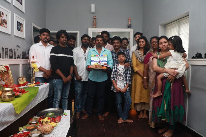 tamilstar's tweet photo. #Pechi Movie Launch https://t.co/O6BPQT5AQD
#PechiFirstLook @veyilon @rockraamz @justin_tunes @SureshsuguPRO
#Pechithemovie #Veyilonentertainment https://t.co/xHKd4ONjdF